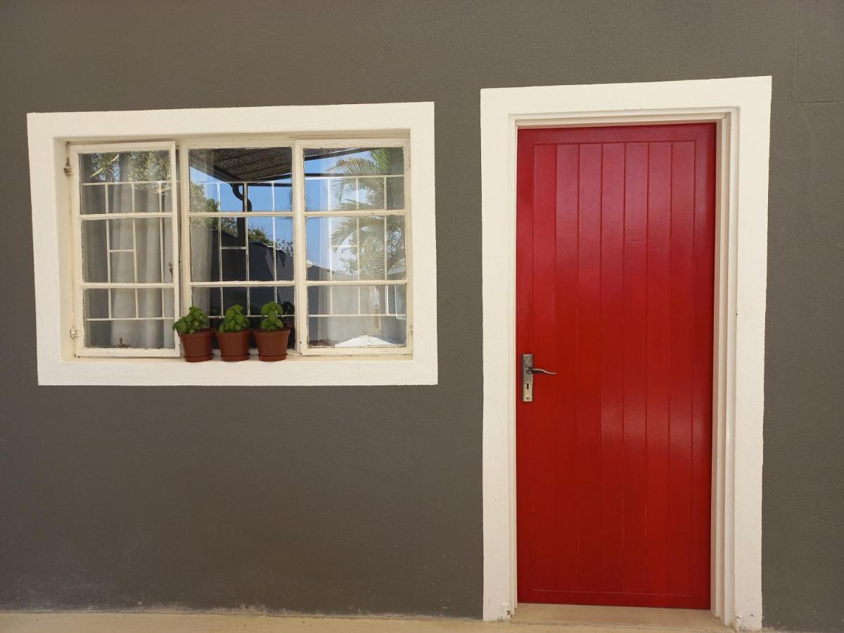 Urban Farm Haus Guesthouse Rundu Kültér fotó